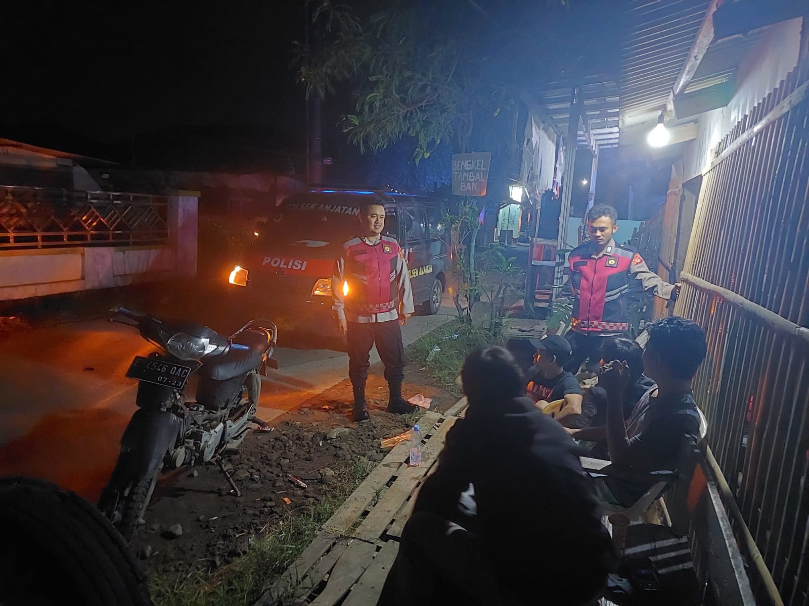 Polsek Anjatan Intensifkan Patroli Mobile, Antisipasi Gangguan Kamtibmas